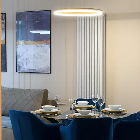 Urban Global Skyline, 25th Floor No 05, Free Garage, Self Check-in, No Deposit