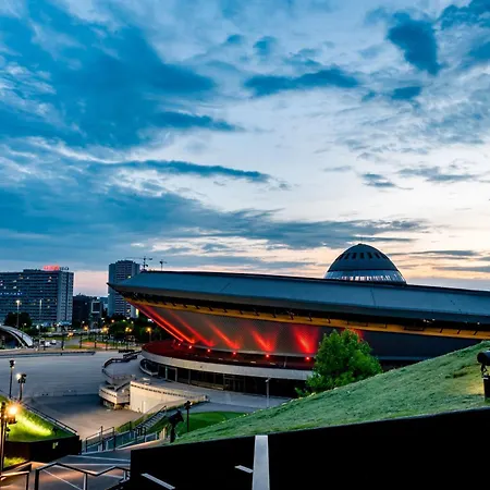 Urban Global Skyline, 25th Floor No 05, Free Garage, Self Check-in, No Deposit Apartment Katowice