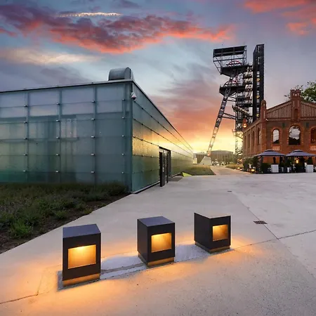 Urban Global Skyline, 25th Floor No 05, Free Garage, Self Check-in, No Deposit Katowice