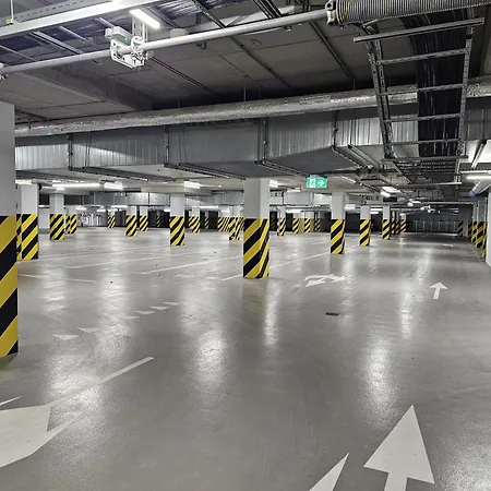 Urban Global Skyline - 25th Floor No 05 - Air Condition - Free Garage Апартаменты *