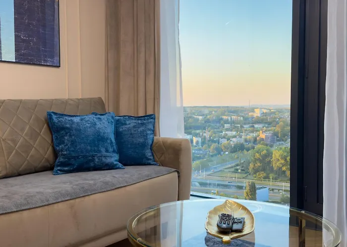 Urban Global Skyline, 25th Floor No 05, Free Garage, Self Check-in, No Deposit Katowice