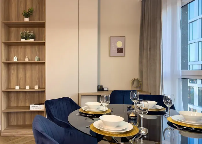 Urban Global Skyline, 25th Floor No 05, Free Garage, Self Check-in, No Deposit * Katowice