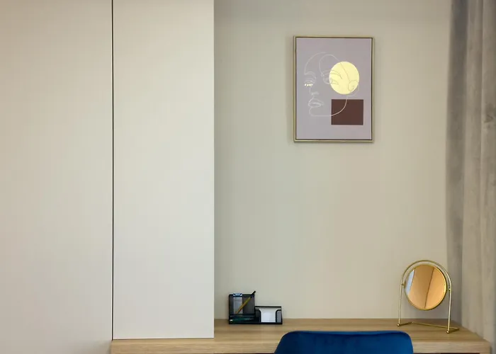 Urban Global Skyline, 25th Floor No 05, Free Garage, Self Check-in, No Deposit