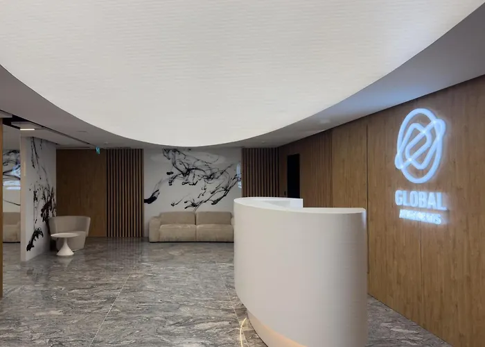 Urban Global Skyline, 25th Floor No 05, Free Garage, Self Check-in, No Deposit Apartament *